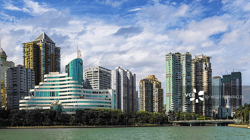 路过湖滨南图片素材