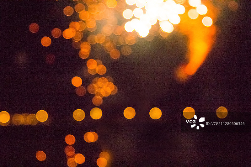 光斑的火龙图片素材