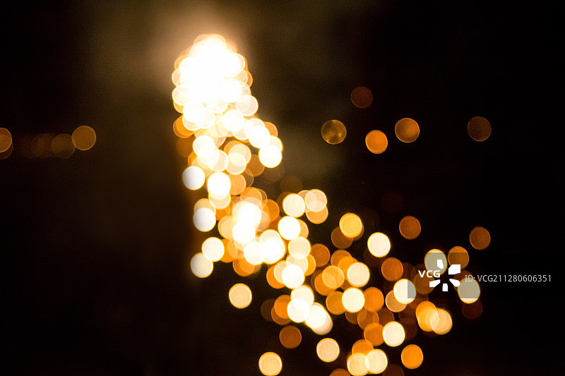 光斑的火龙图片素材