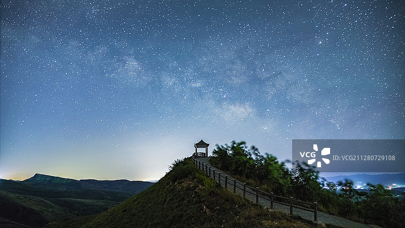 洛阳市嵩县石头部落夏季银河图片素材