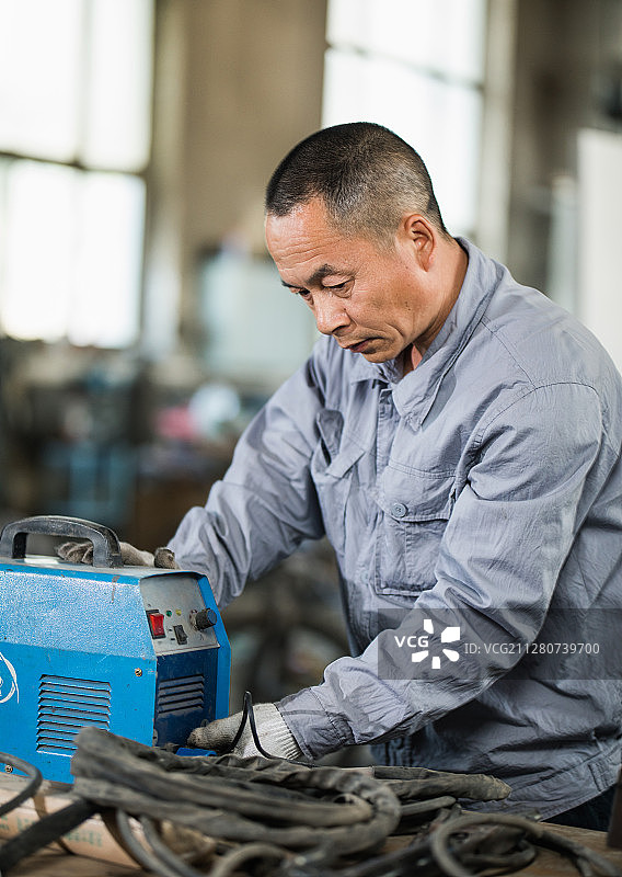 修理厂工人图片素材