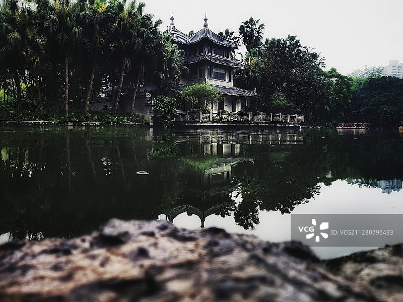 柳侯公园的古感美图片素材