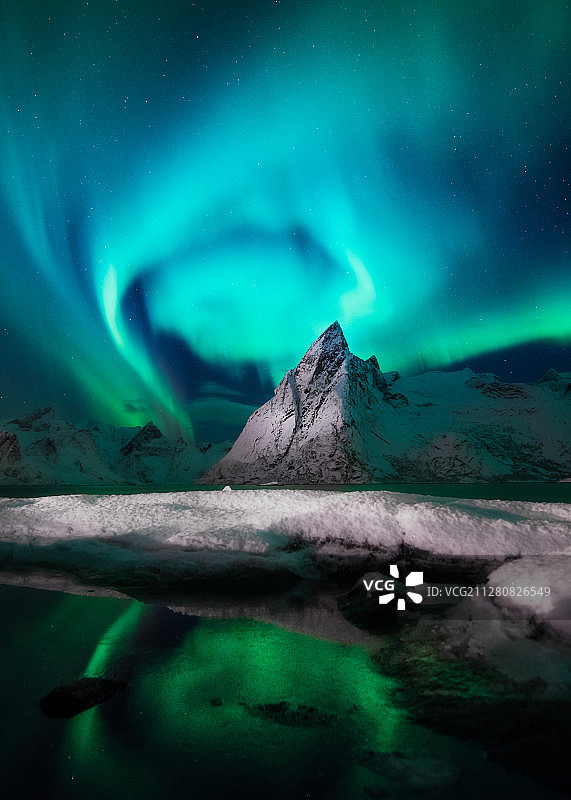 西伯利亚的女神裙摆图片素材