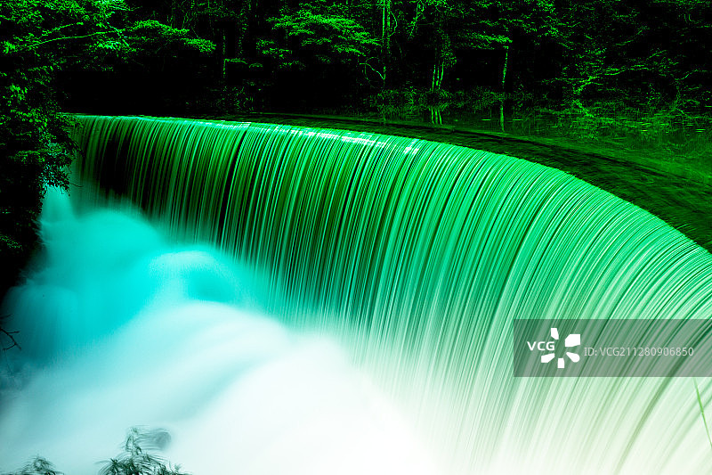 卧龙潭图片素材