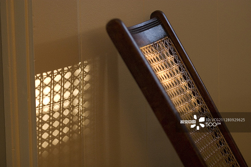 椅子和阴影图片素材