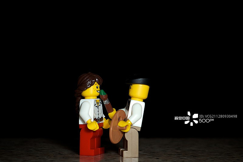 109 - 我在描绘你的微笑图片素材