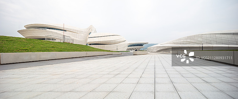 长沙梅溪湖国际文化艺术中心汽车广告背景图图片素材