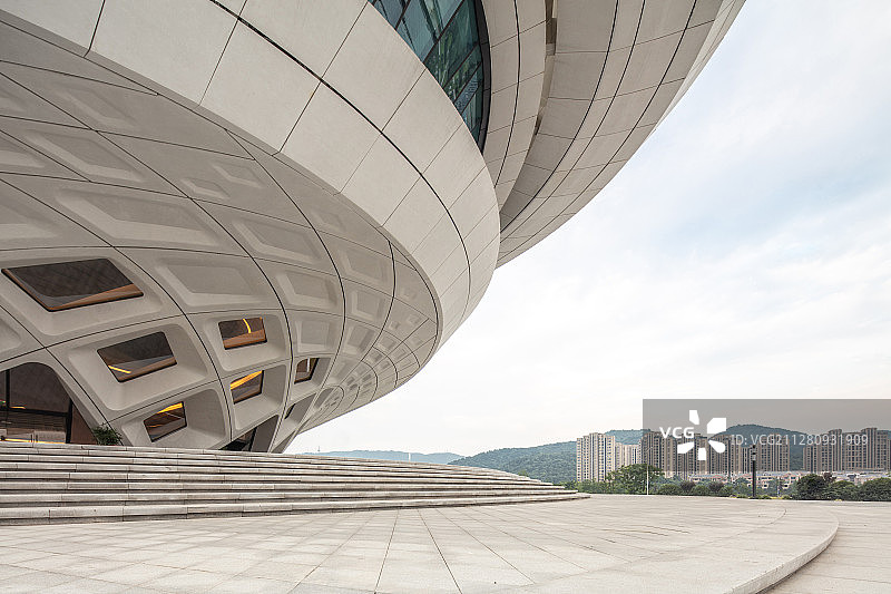 长沙梅溪湖国际文化艺术中心汽车广告背景图图片素材