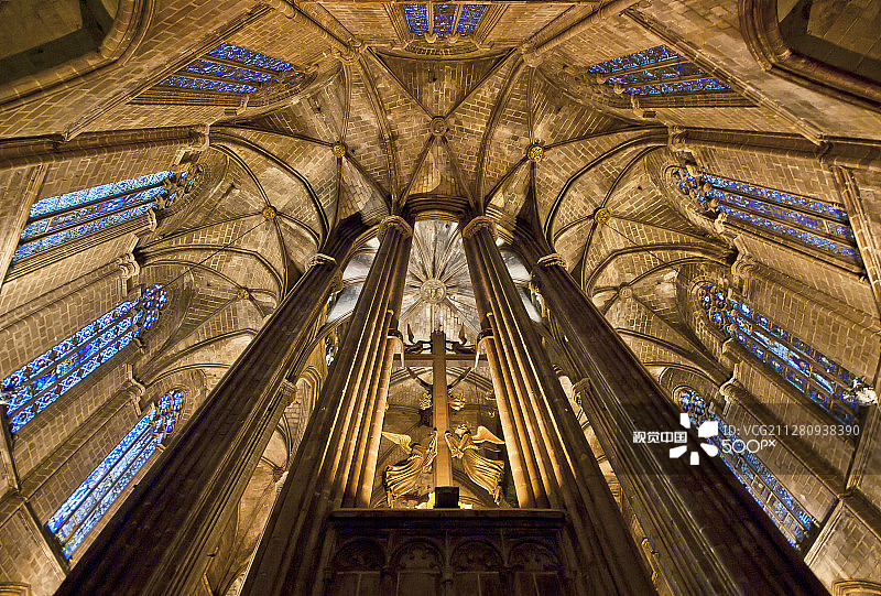 西班牙巴塞罗那大教堂的后殿图片素材