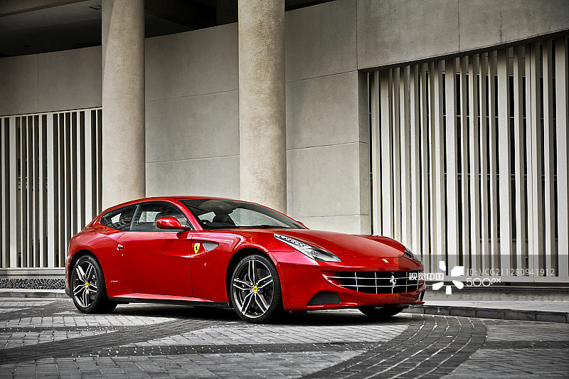 法拉利FF图片素材