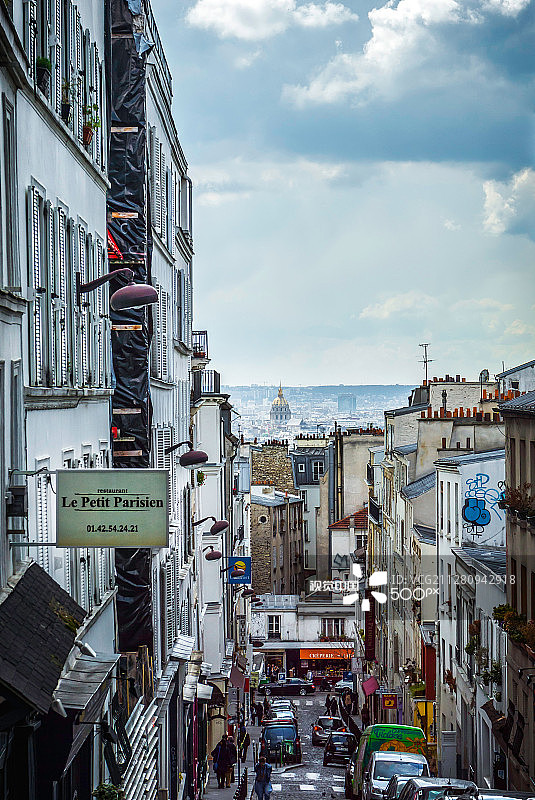 从蒙马特高地俯瞰巴黎图片素材