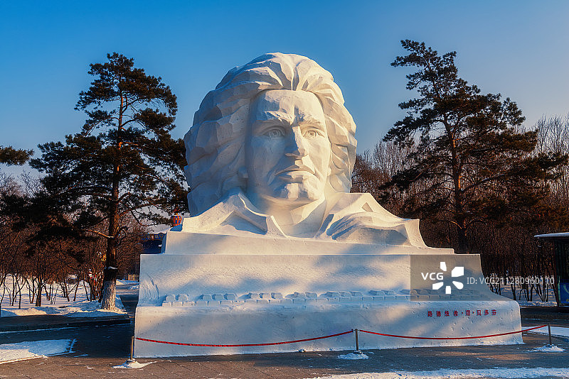 哈尔滨太阳岛雪雕艺术图片素材