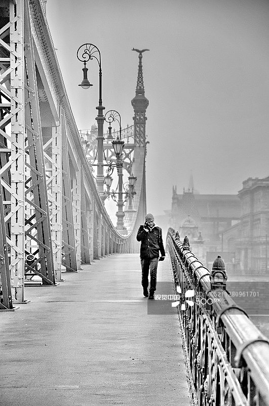 桥上见图片素材