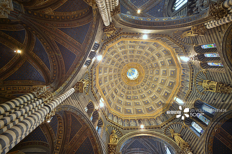 锡耶纳大教堂穹顶内部图片素材