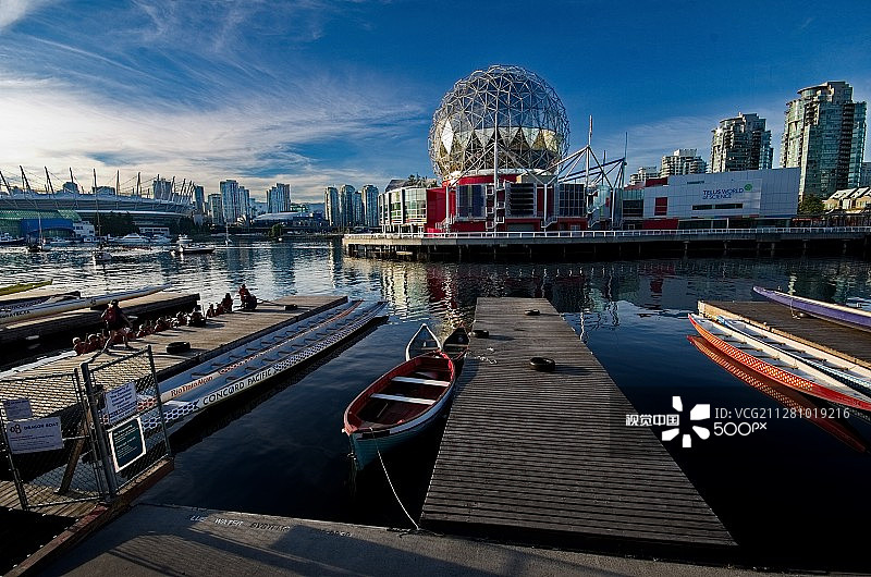 温哥华龙舟赛：科学馆视角图片素材