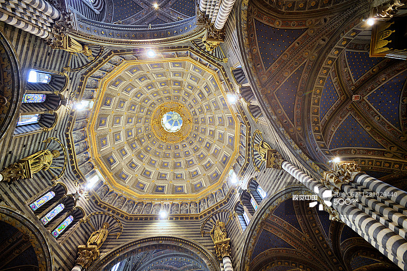 锡耶纳大教堂圆顶内部图片素材