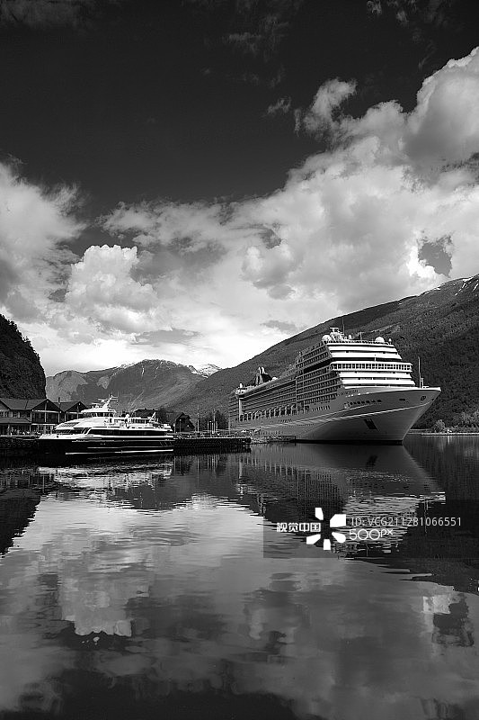 管弦乐号邮轮，艾于兰峡湾图片素材