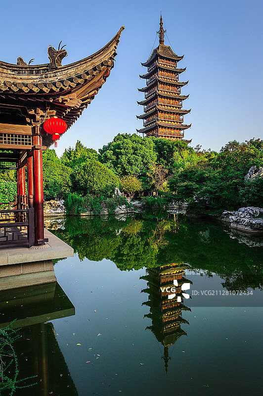 方塔夕照图片素材