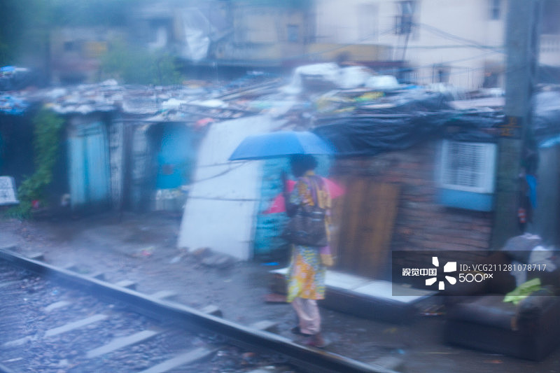 季风中的火车3图片素材