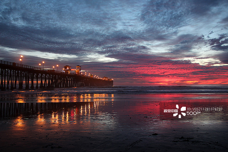 海边栈桥图片素材