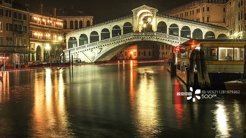 里亚托夜景图片素材