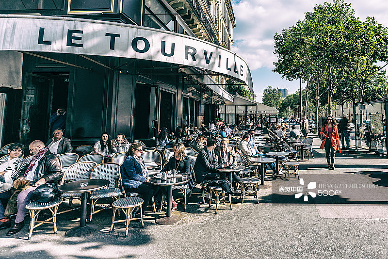 勒图维尔 - 巴黎图片素材
