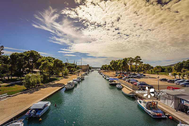 特罗吉尔小桥图片素材