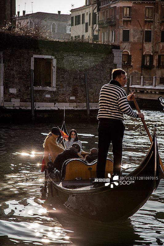 运河上的贡多拉图片素材