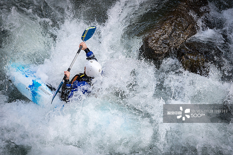 在希腊划皮划艇图片素材