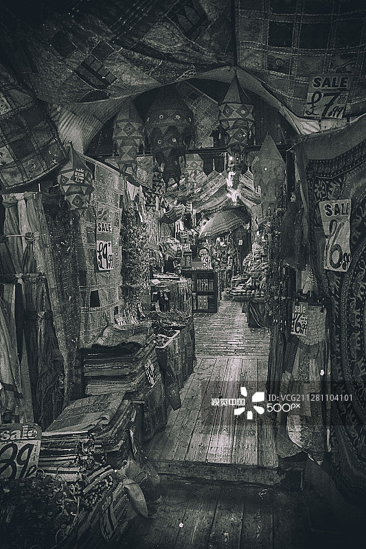 黑色窗帘图片素材