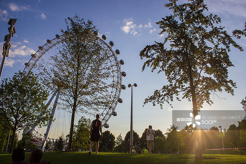 那个轮子……图片素材