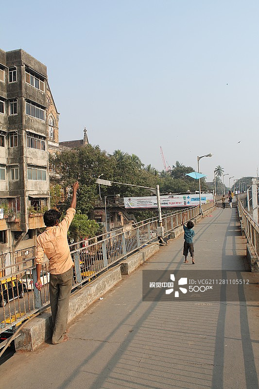 《追风筝的人》阿米尔图片素材