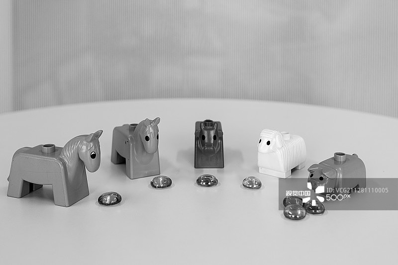 所有动物生来平等，但有些动物比其他动物更平等图片素材