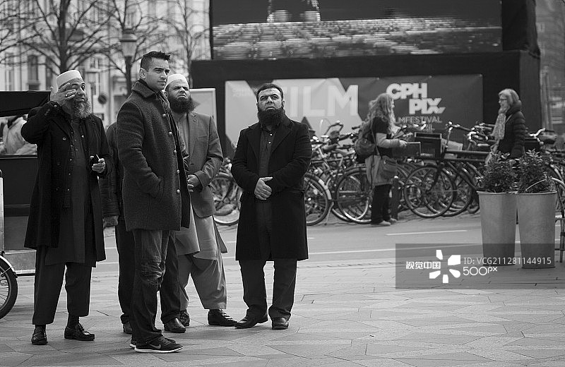 王子与保镖图片素材