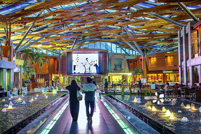 城市步行道图片素材