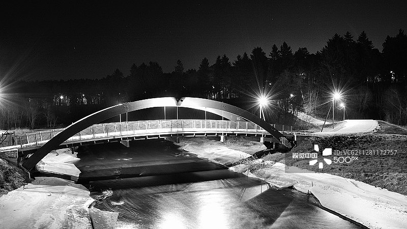 黑色河流图片素材