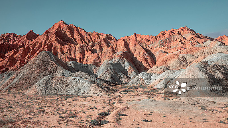 青海贵德阿什贡国家地质公园内景图片素材