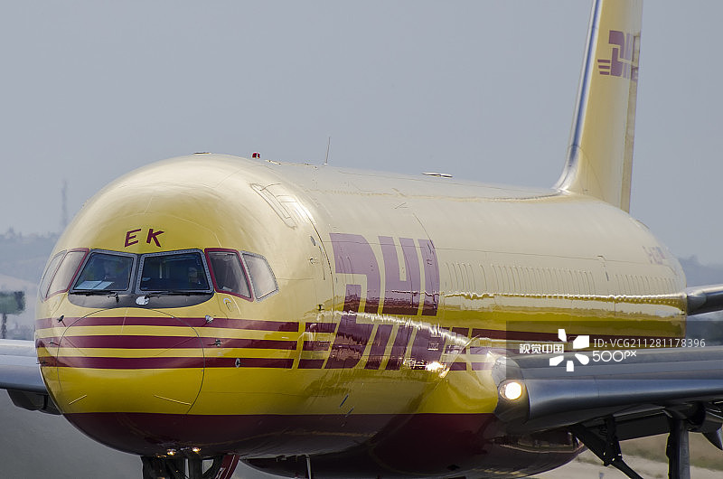 DHL物流波音757-236型货机(D-ALEK)图片素材