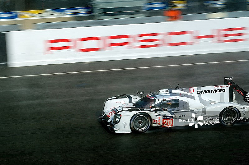 2014年勒芒24小时耐力赛保时捷919混合动力赛车图片素材