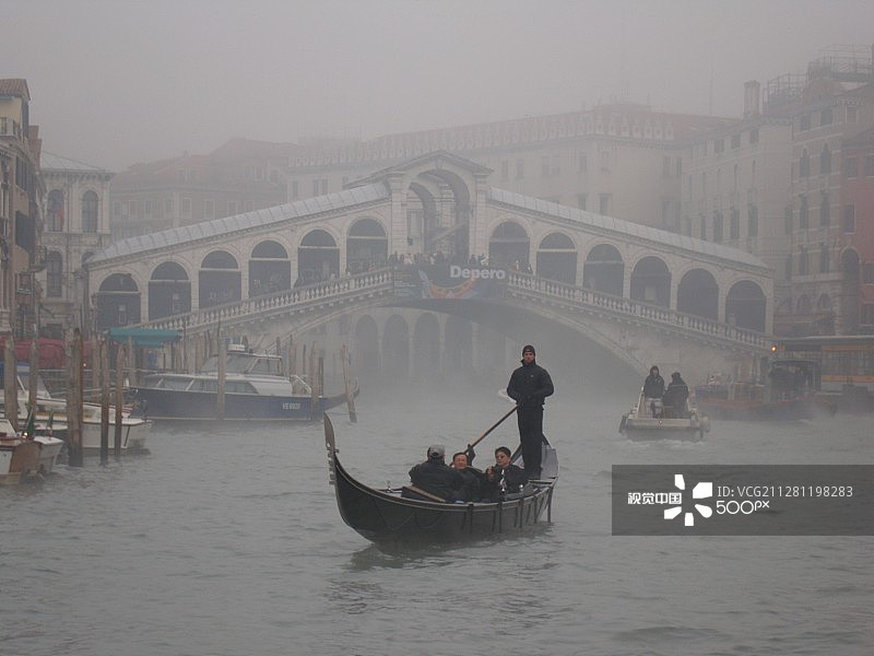 贡多拉船夫图片素材