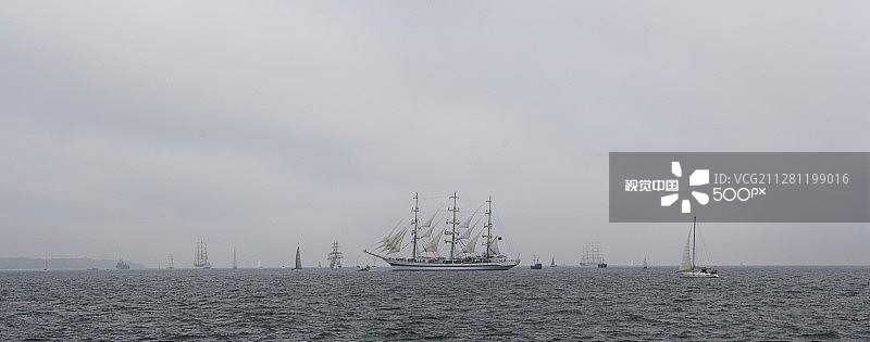 瓦尔纳高桅横帆船美景图片素材