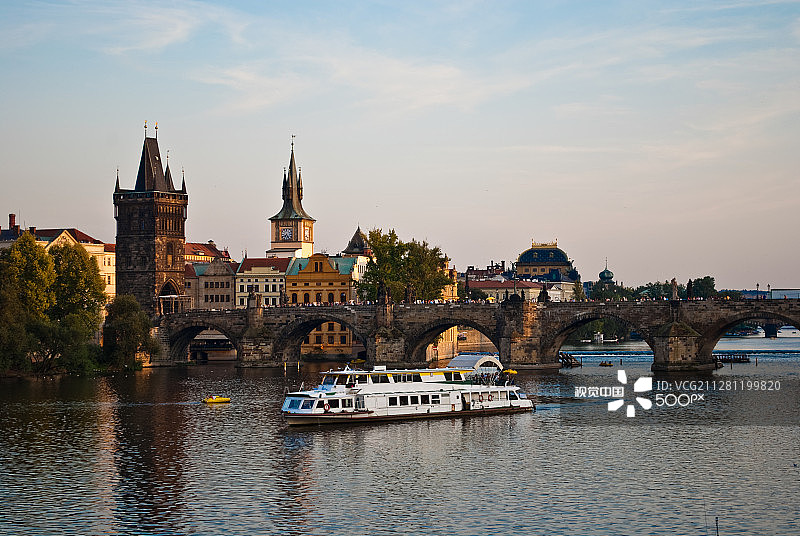 布拉格查理大桥风光图片素材