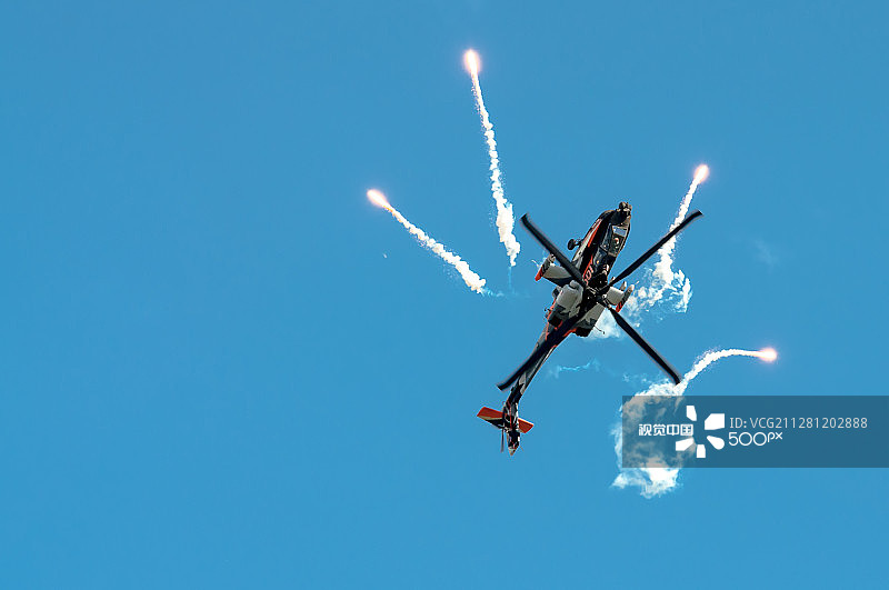 荷兰皇家空军AH-64阿帕奇直升机图片素材