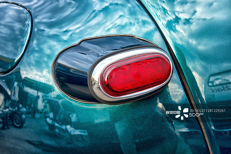 尾灯图片素材