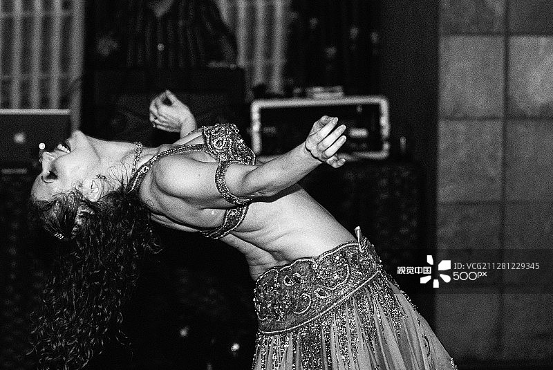 肚皮舞者图片素材