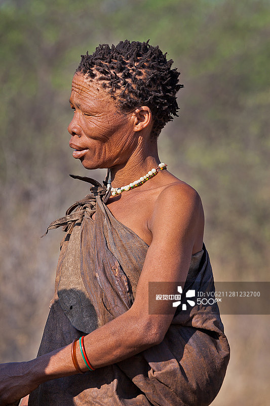 博茨瓦纳的布须曼族妇女图片素材