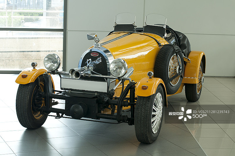 复古布加迪汽车图片素材