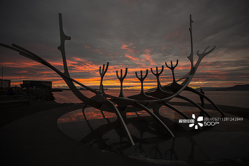 雷克雅未克维京船图片素材