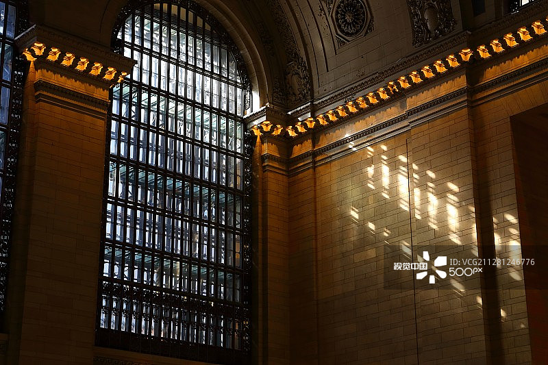 中央车站的傍晚光线图片素材