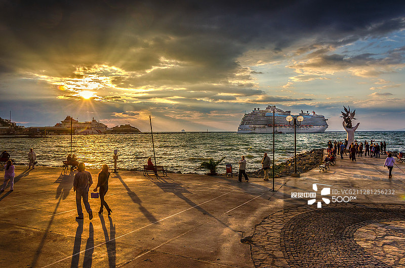 库萨达斯多云日落图片素材